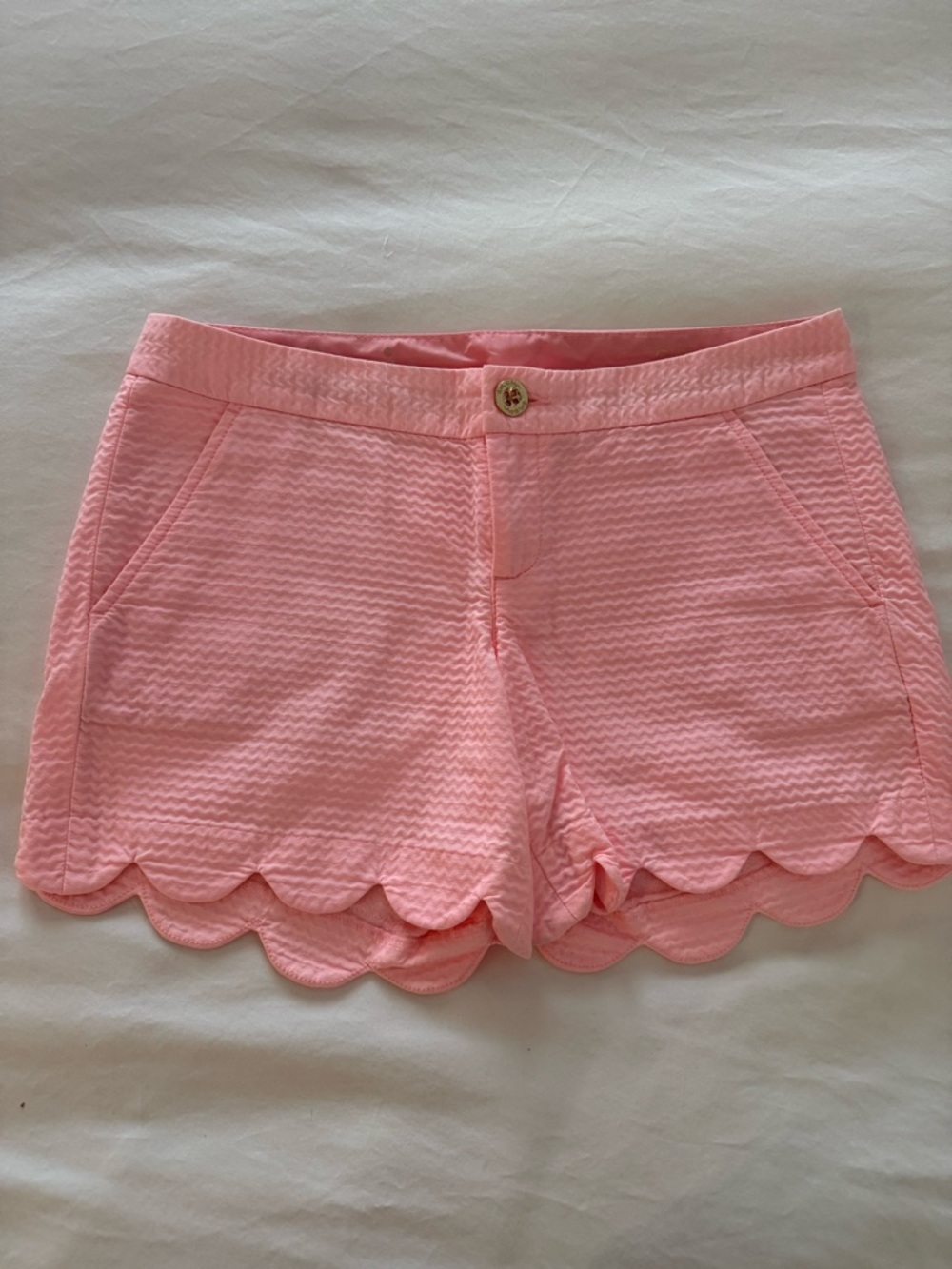 Lilly Pulitzer Buttercup Pink Scallop Hem Women’s Shorts